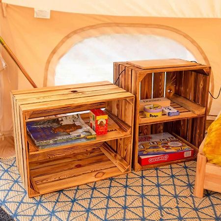 Roaches Retreat Family Glampsite, Rocky Reach Bell Tent With Outdoor Adventures And Campfire Nights Upper Hulme Ngoại thất bức ảnh